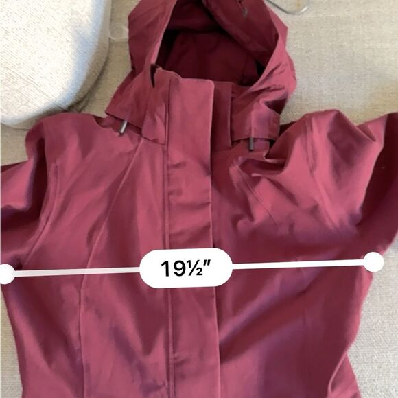 Patagonia Hooded Parka Coat Jacket in Carmine Red S NWOT - Picture 11 of 14